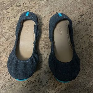 NWOT Greystone Tieks size 8. Never worn out.